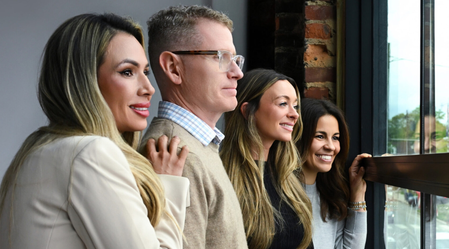 Matthew Geibel, Amanda Di Donato, Gianna Graw, Sandra Vanegas
